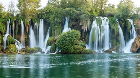 Some refreshing waterfalls [1920x1080] | Beautiful waterfalls, Waterfall, Natural waterfalls