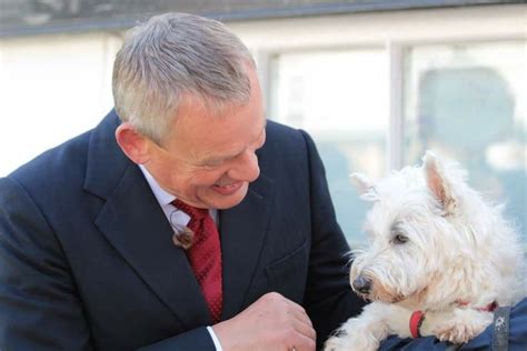 Martin s dogs | Martin clunes, Doc martin tv show, Doc martin