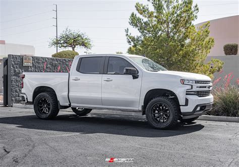 Chevrolet Silverado 1500 Wheels | Custom Rim and Tire Packages