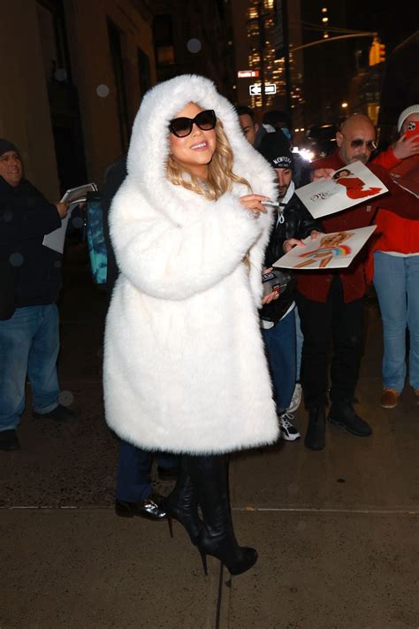 MARIAH CAREY Heading to Madison Square Garden for Her Christmas Concert ...