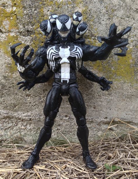 Marvel Select Venom Figure Review (Diamond Select Toys) - Marvel Toy News