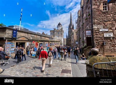 Tartan Weaving Mill and Experience Edinburgh Royal Mile Stock Photo - Alamy