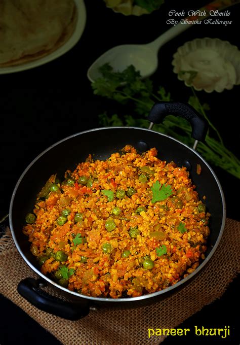 PANEER BHURJI RECIPE / HOW TO MAKE DRY PANEER BHURJI RECIPE - Cook with Smile