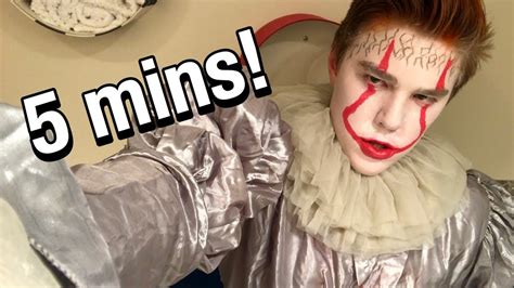 Quick & Easy Pennywise makeup tutorial! DIY - YouTube