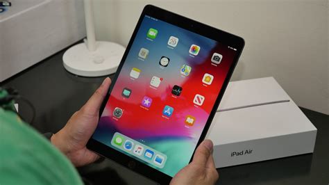 Apple iPad Air (2019) unboxing - PhoneArena