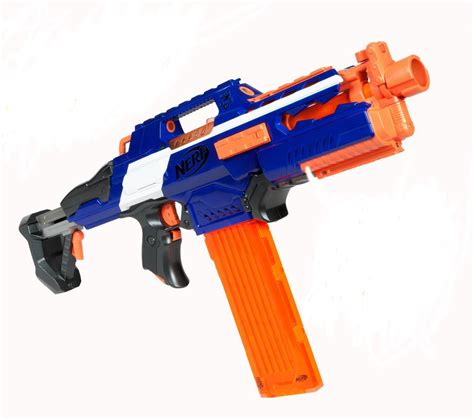 StudioYale: Nerf Elite Hyperfire Review (7/10)