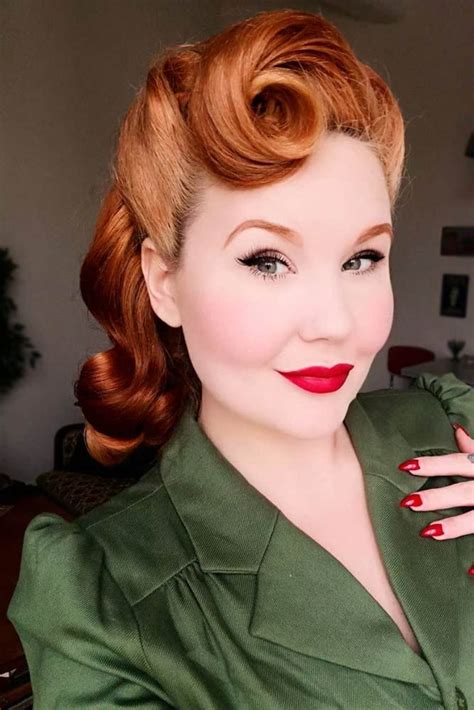 24 Modern-To-Vintage Victory Rolls Styles To Add Some Pin-Up Vibes Roll ...