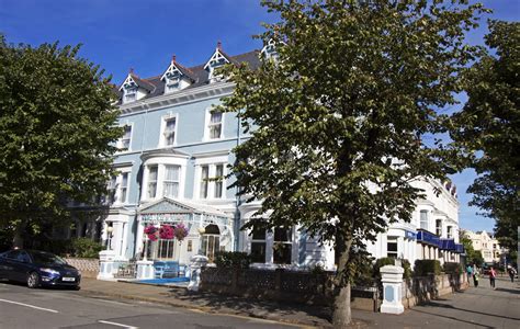 Evans Hotel – Llandudno – Holiday Club Staycation