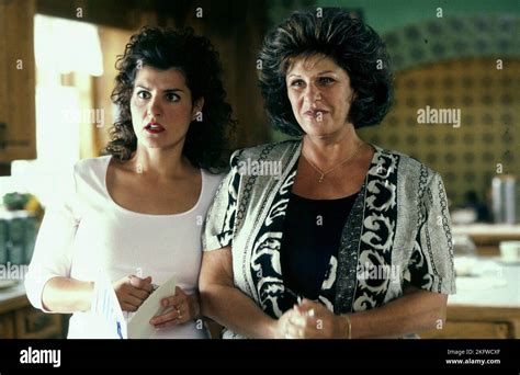 NIA VARDALOS, LAINIE KAZAN, MY BIG FAT GREEK WEDDING, 2002 Stock Photo ...