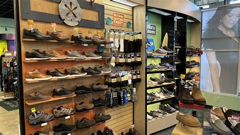 Stamford's Premier Shoe Store For Women, Men and Kids:Hawley Lane Shoes