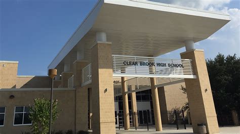 Student released after threatening to shoot up Clear Brook High School - ABC13 Houston