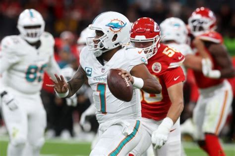 Dolphins Deep Dive: Here's how Miami can beat Chiefs in Kansas City | VIDEO