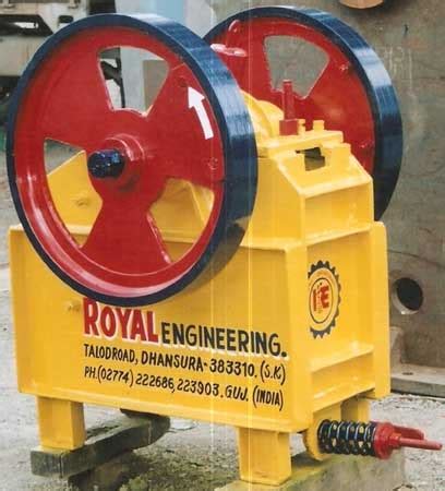 Mini Jaw Crusher by Royal Engineering, Mini Jaw Crusher from Sabarkantha | ID - 179023