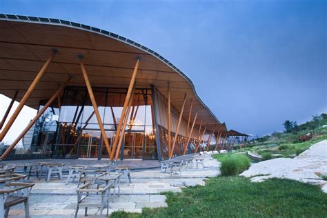 Centro de Visitantes de Vance Tsing Tao Pearl Hill / Bohlin Cywinski ...