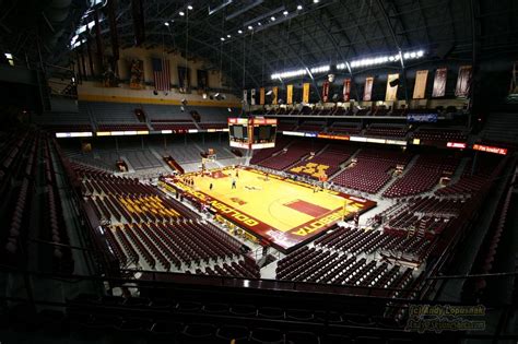 Williams Arena (aka The Barn), Minneapolis, MN. Love the raised floor. | Mn gophers, Minneapolis ...