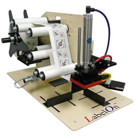 LabelOn™ Benchtop Flat and Near Flat Label Applicator | LabelOn ...