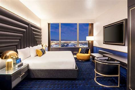 Circa Resort & Casino Rooms: Pictures & Reviews - Tripadvisor