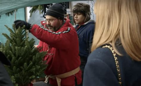 New documentary 'Tree Man' explores the lives of NYC’s Christmas tree sellers | 6sqft