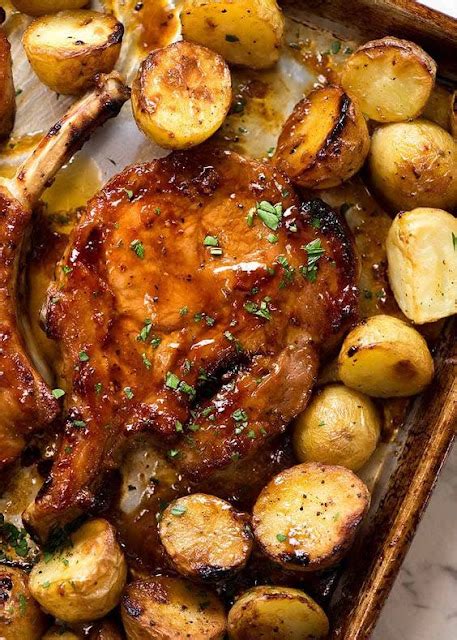 Oven Baked Pork Chops with Potatoes - HEALTHY LIFESTYLE TIPS NEWS