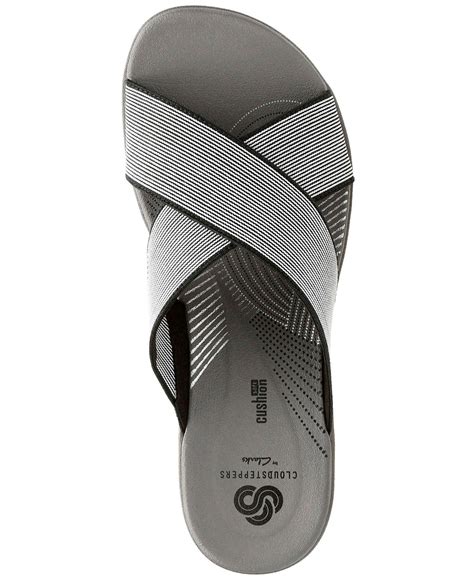 Clarks Cloud Steppers Arla Elin Sandals in Black/White (Black) - Lyst