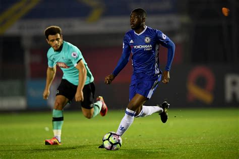 Fikayo Tomori loaned to Brighton, fourth Chelsea loanee in Championship ...