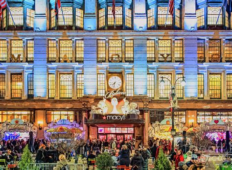 Macy's Herald Square Store with Holiday Shoppers in New York Cit ...