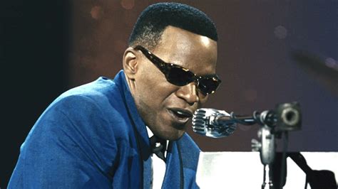 Is Jamie Foxx Really Singing In The Ray Charles Biopic?