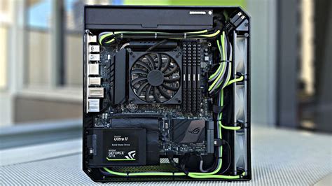 Australian Gamer creates the world's smallest SLI ready PC case ...