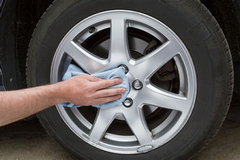 How to Polish Alloy Wheels At Home | ChipsAway Blog