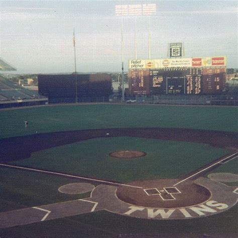 Metropolitan Stadium in Bloomington MN | Metropolitan stadium, Baseball park, Minnesota twins ...