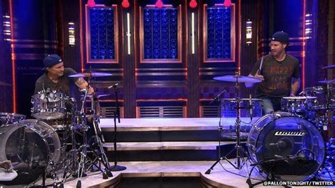 Will Ferrell and Chad Smith hold live drum battle on TV - BBC News