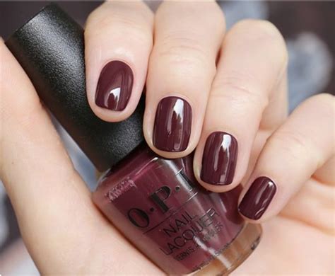 The 5 Best Dark Nail Colors for Fall & Winter — Wellesley and King | Simplified Living for ...