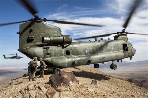 Chocks away, RAF photo competition winners | Chinook helicopters ...