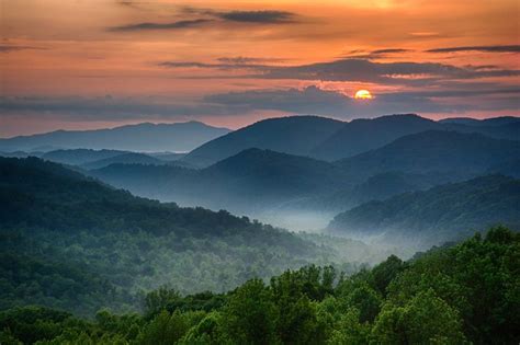 Great Smoky Mountains National Park, Tennessee, USA - Traveldigg.com