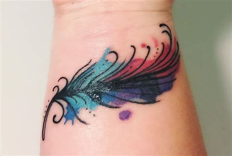 101+ Amazing Feather Tattoo Designs You Need To See! - Outsons