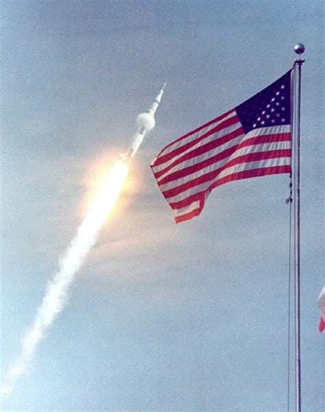 Interactive website plays 50yr Apollo 11 launch in real-time