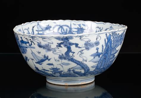 Bowl of the Ming Period Decorated with Landscapes and Cranes, China Jiajing | Kollenburg Antiquairs