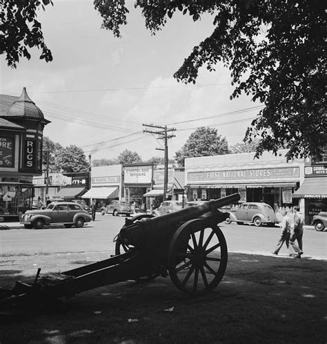 Stunning Historical Photos of Southington, Connecticut from the early 1940s