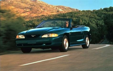 1995 Ford Mustang Review & Ratings | Edmunds