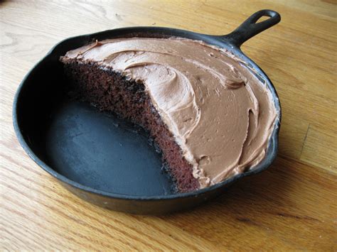 Baking Outside the Box: Quick & Easy Skillet Cake