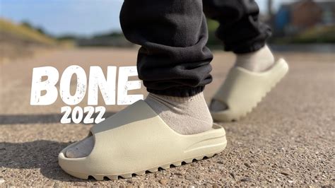 They FINALLY Did It! Yeezy Slide BONE 2022 Review & On Foot - Footwear Life