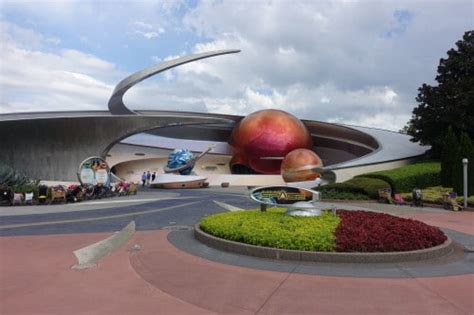 Review- Mission: SPACE at Epcot - yourfirstvisit.net