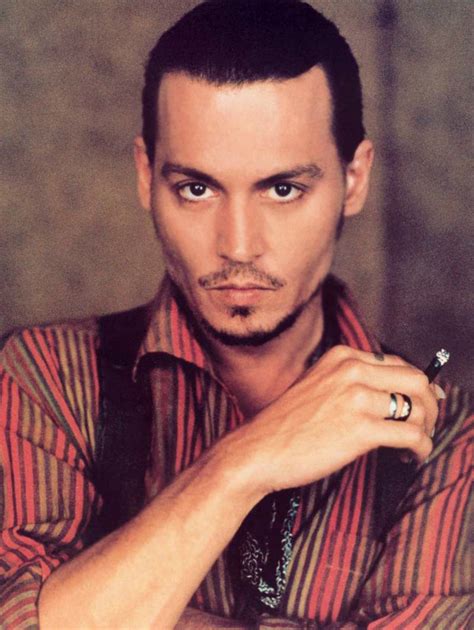 Johnny Depp Smoking Photo - SheClick.com