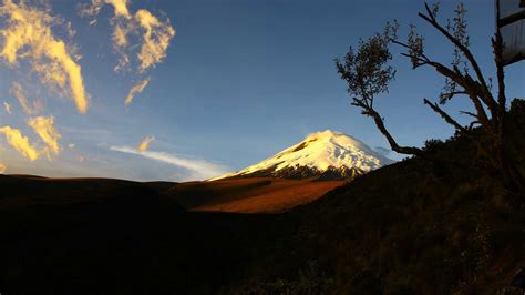 Cotopaxi Volcano Wallpapers - Wallpaper Cave