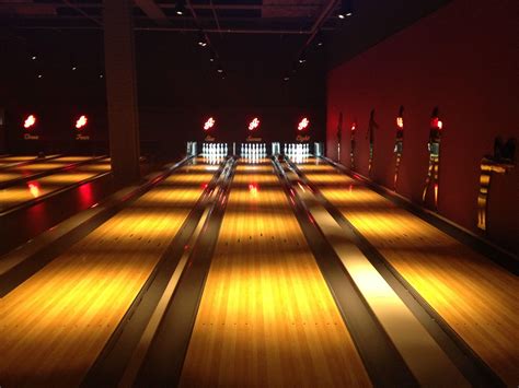 Bowling Alley Wallpapers - Top Free Bowling Alley Backgrounds - WallpaperAccess