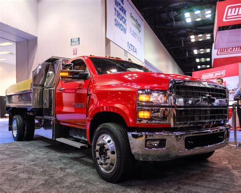 Chevrolet Debuts All-New Silverado 4500HD, 5500HD, and 6500HD Trucks - The News Wheel