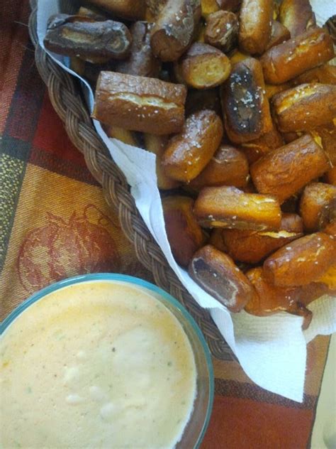 Carpe Cibus: Bavarian Pretzel Bites with Beer Cheese Dip