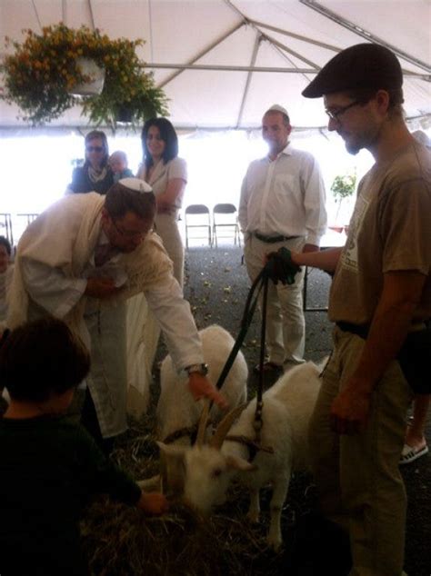 PHOTOS: Yom Kippur Service Includes Nod to Ancient Ritual | East Hampton, NY Patch