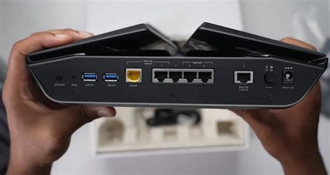 Netgear Nighthawk RAXE500 Review: Powerhouse But...