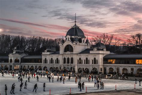 The best ice skating rinks in Budapest - Budapest New Year